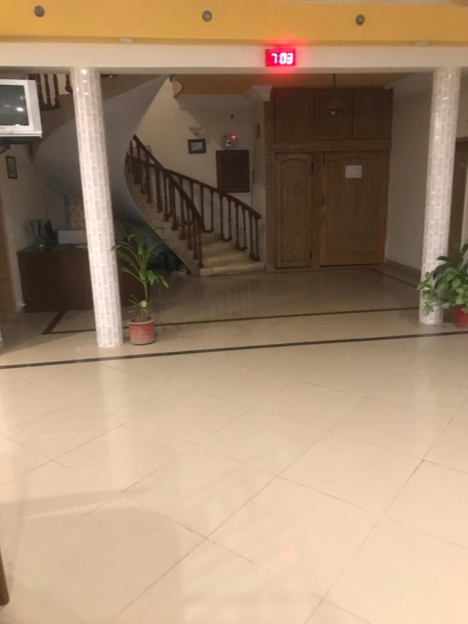 New Shelton Guest House Islamabad Buitenkant foto