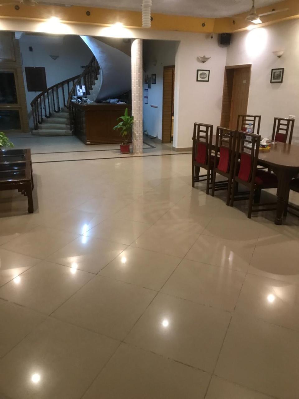 New Shelton Guest House Islamabad Buitenkant foto