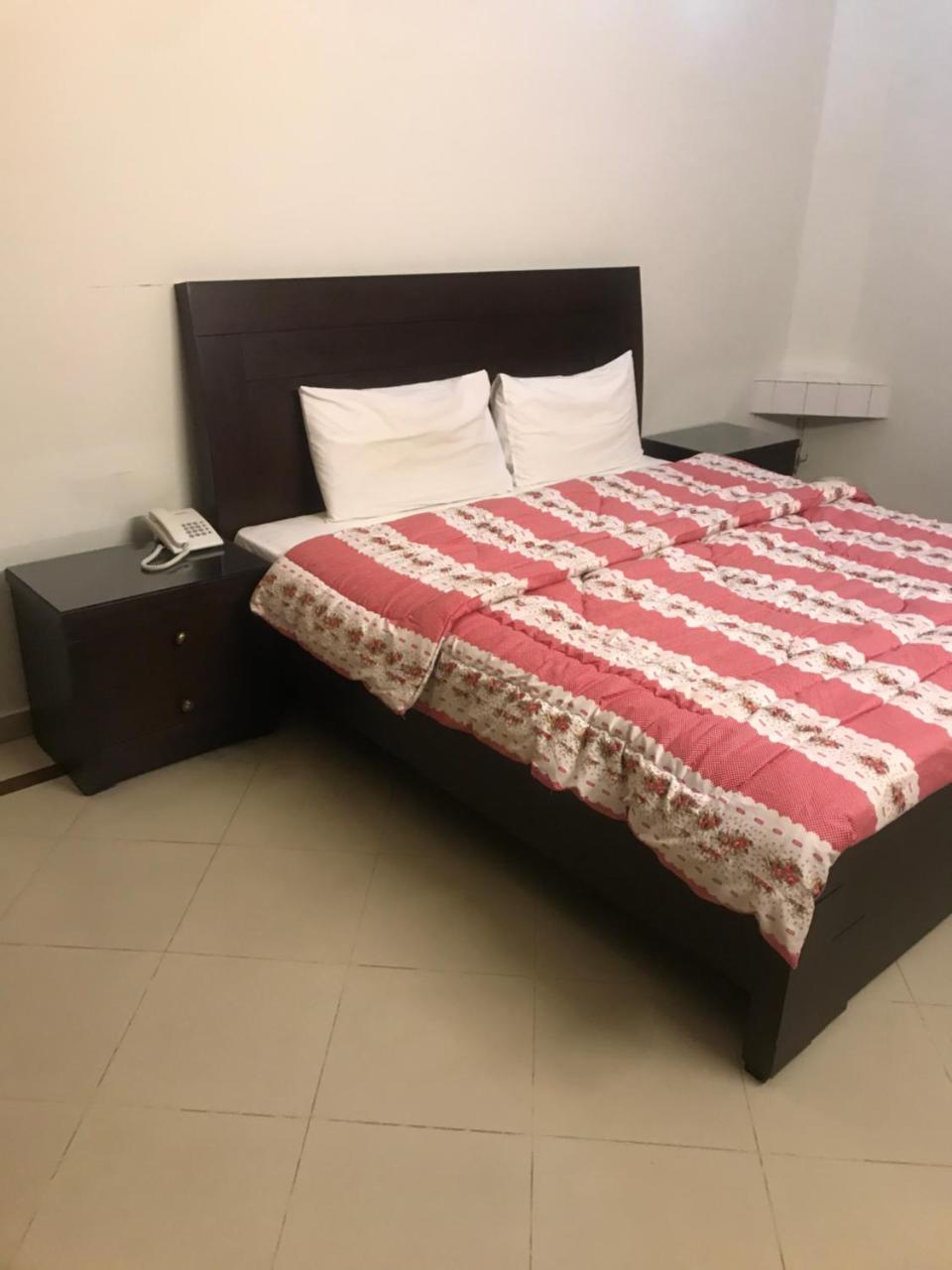 New Shelton Guest House Islamabad Buitenkant foto