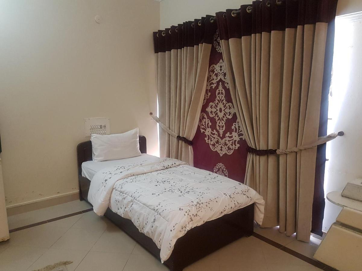 New Shelton Guest House Islamabad Buitenkant foto