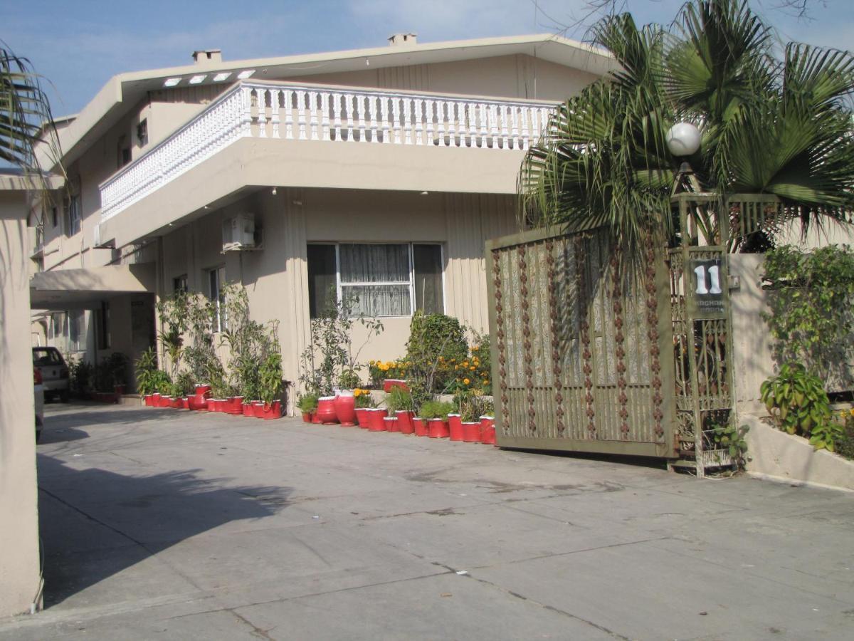 New Shelton Guest House Islamabad Buitenkant foto